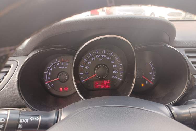 Used Kia K2 2015 Sedan 1.4L Automatic GLS
