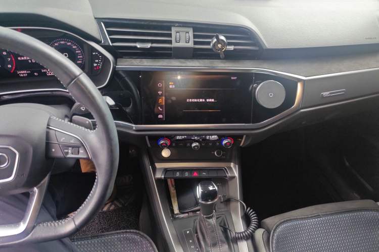 Used Audi Q3 2020 35 TFSI Fashion Dynamic Model