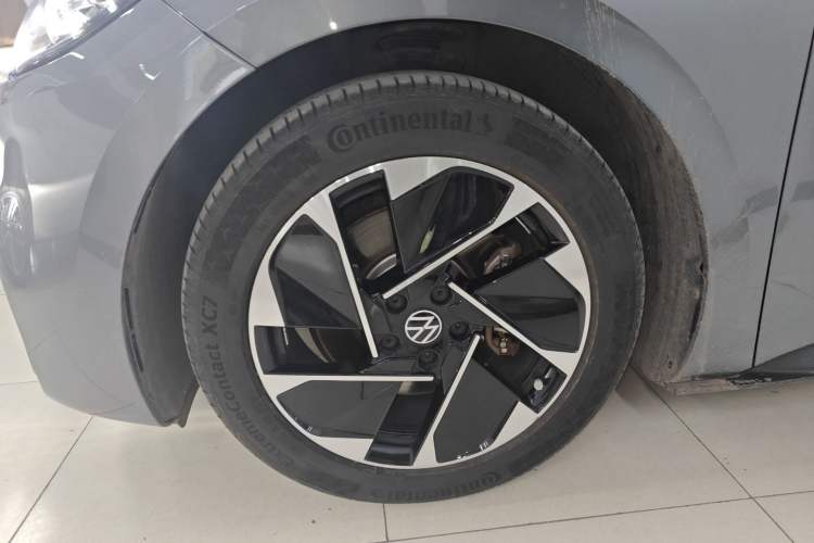 Used Volkswagen ID.3 2023 Pure Smart Edition Left Front Wheel Hub