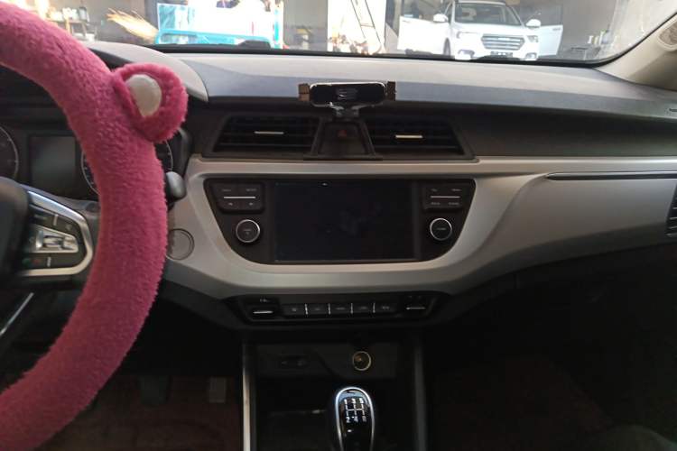 Used Geely Auto Vision X3 2020 1.5L Manual Elite Edition
