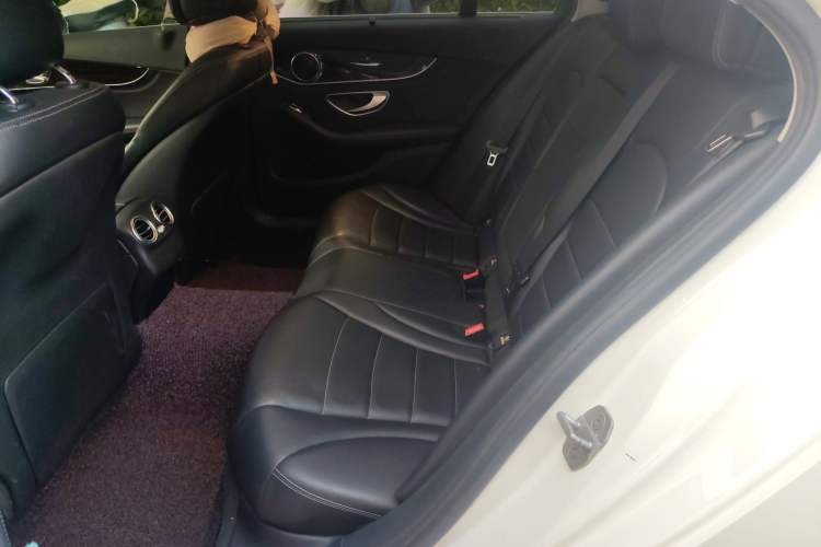 Used Mercedes-Benz C-Class 2015 C 200 L