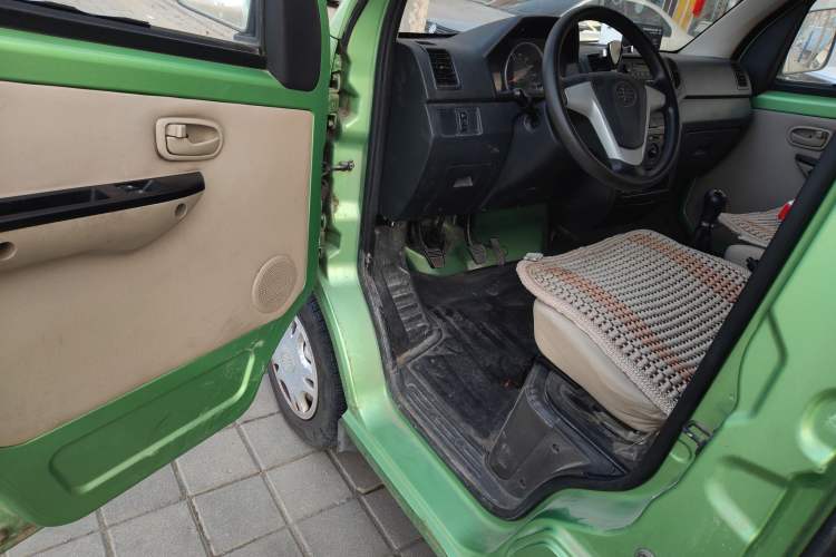 Used FAW Jiabao V75 2015 1.0L Standard Version DAM10AR Driver Seat