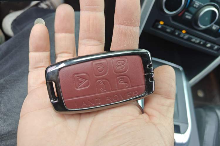 Used Land Rover Discovery Sport 2015 2.0T SE
