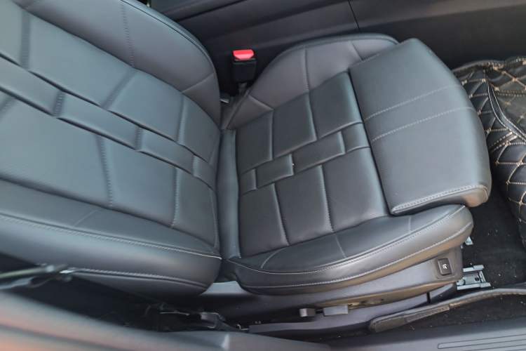 Used DS 7 2018 45THP Rivoli Pioneer Edition