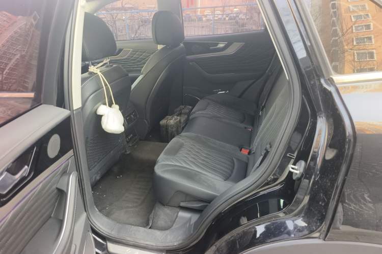 Used Hongqi HS5 2022 Revised Version 2.0T Smart Connect Flagship Edition