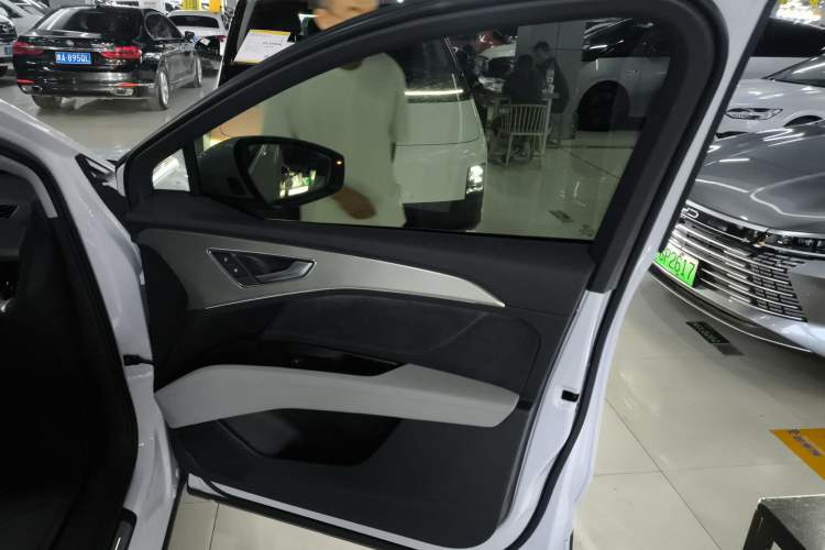 Used Audi Q5 e-tron 2023 40 e-tron Starry Edition Luxury Package