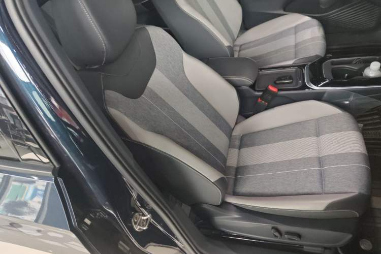 Used Volkswagen ID.4 CROZZ 2025 Pure Edition
