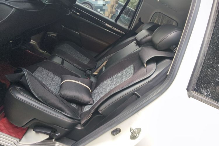 Used GAC Trumpchi GS8 2017 320T Two-Wheel Drive Luxury Smart Connectivity Version (7 Seats)
