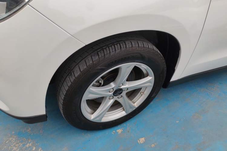 Used Haval H2 2018 Chuanxiang Edition Blue Badge 1.5T Dual-Clutch Two-Wheel Drive Fashionable Model
