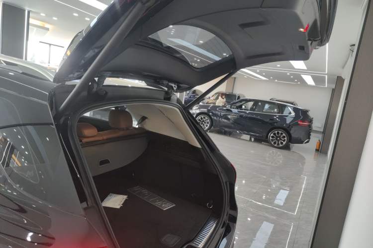 Used Mercedes-Benz GLE 2024 GLE 350 4MATIC Stylish Model