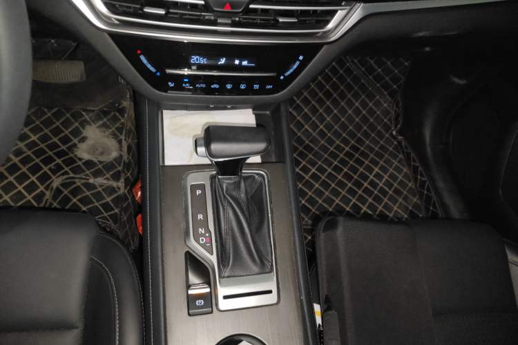 Used CHANGAN CS35PLUS 2020 1.4T DCT Yue Lian Blue Whale Edition