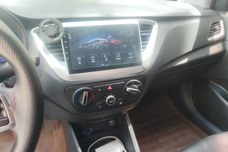 Used Hyundai Verna (new generation) 2020 1.4L Manual GLS Cool Edition Audio And AC Panel