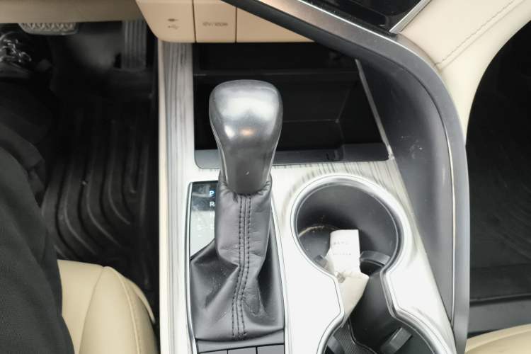 Used Toyota Camry 2018 Dual-Engine 2.5 HG Luxury Edition