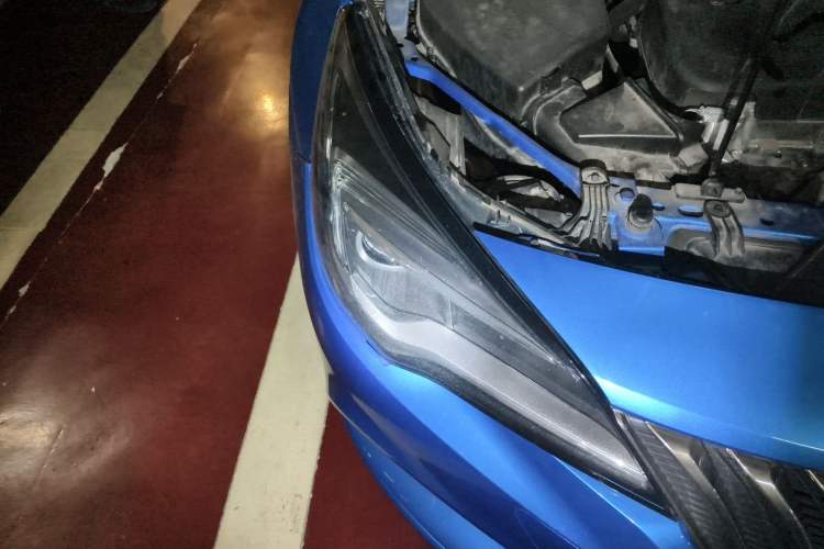 Used Buick Verano 2016 Hatchback 15S Automatic Leading Model Right Front Headlight