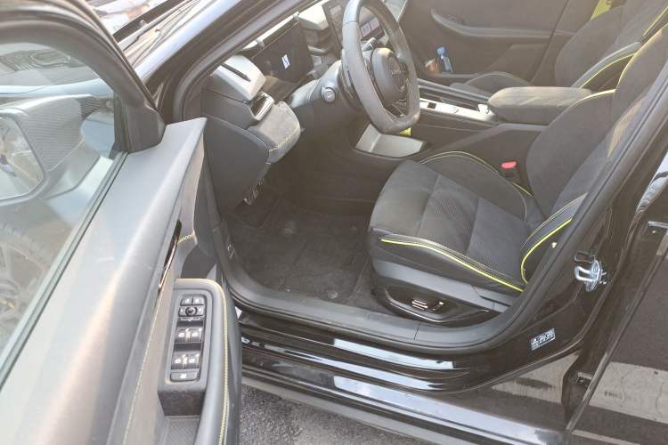 Used Lynk & Co 03 2023 03+ Racing All-Wheel-Drive Version Driver Seat