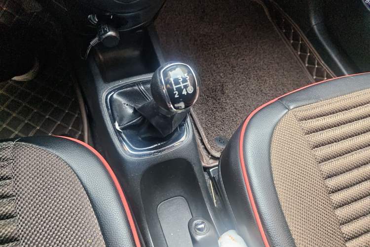 Used FAW Xiali N7 2013 1.3L Manual Comfort Model
