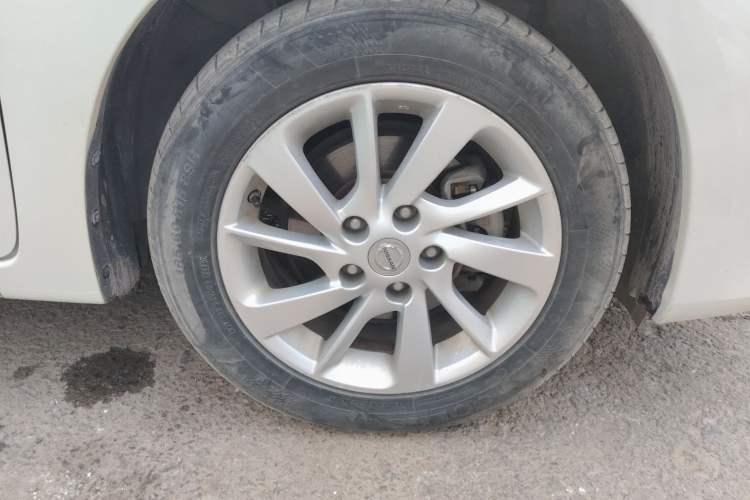 Used Nissan Sylphy 2014 1.6XV CVT Deluxe Edition Right Front Wheel Hub