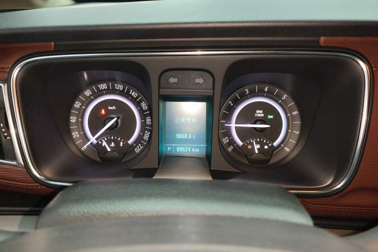 Used Buick GL8 2017 25S Prestige Version China V Standard Instrument Cluster