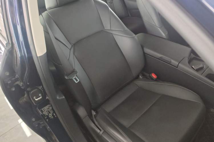 Used Lexus ES 2022 200 Excellence Edition