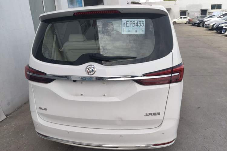 Used Buick GL8 2023 Land Executive Class Comfort Model