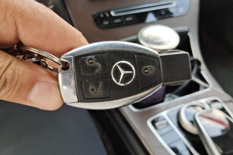 Used Mercedes-Benz GLC 2019 Refreshed GLC 300 L 4MATIC Dynamic Edition
