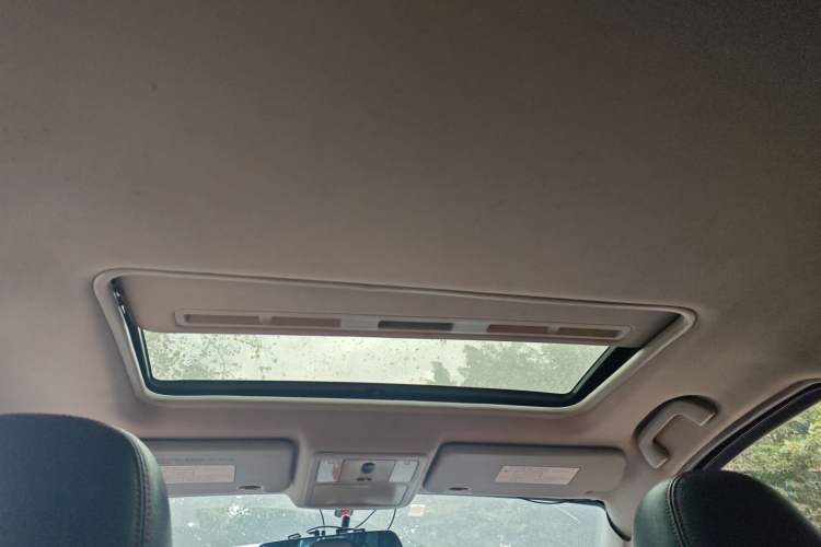 Used FORTHING Joyear X5 2015 1.6L Manual Luxury Model
