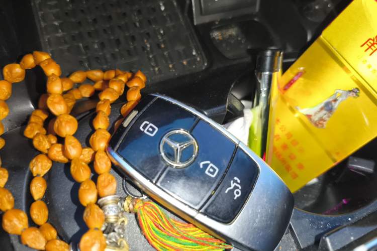 Used Mercedes-Benz E-Class 2016 E 200 L Sport Edition Vehicle Key