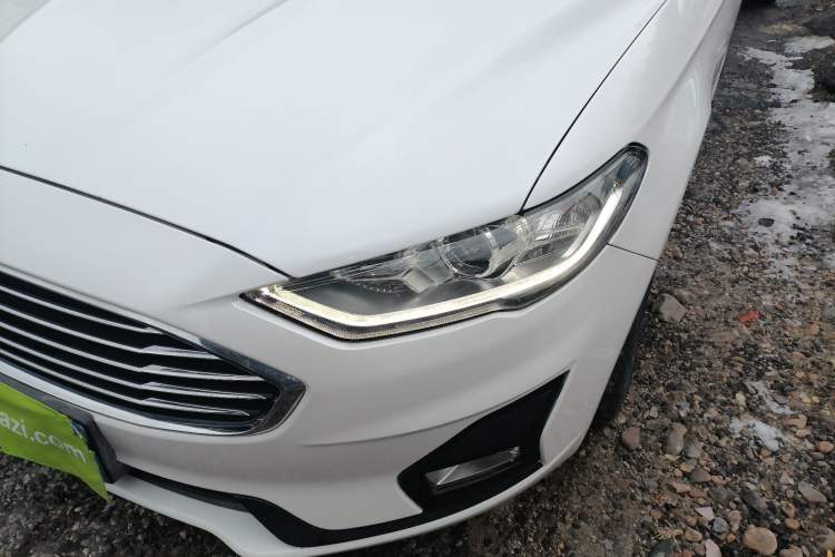 Used Ford Mondeo 2018 EcoBoost 180 Smart Control Fashion Model China V Standard