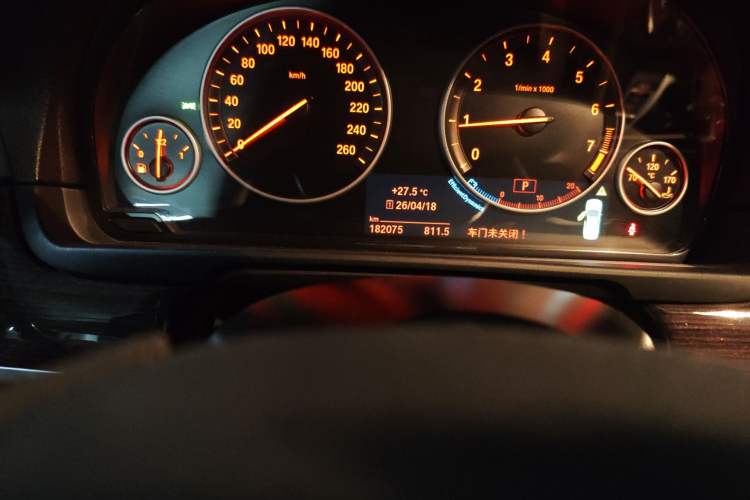 Used BMW 5 Series 2014 528Li Luxury Design Package
