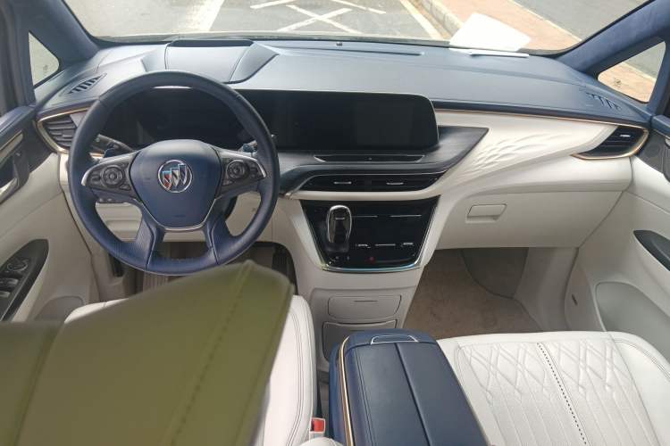 Used Buick GL8 2020 Avenir Avia Four-Seat Luxury Edition
