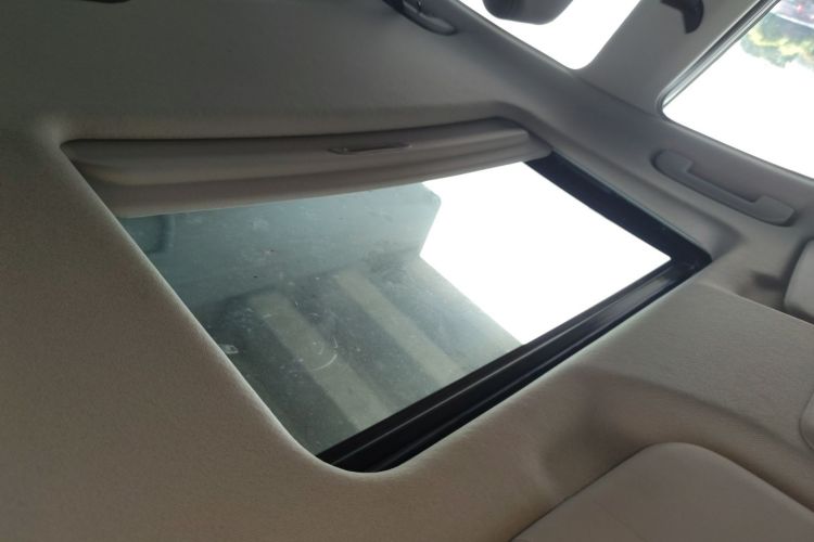 Used Dongfeng Aeolus Yixuan 2020 230T Automatic Advanced Edition Headliner