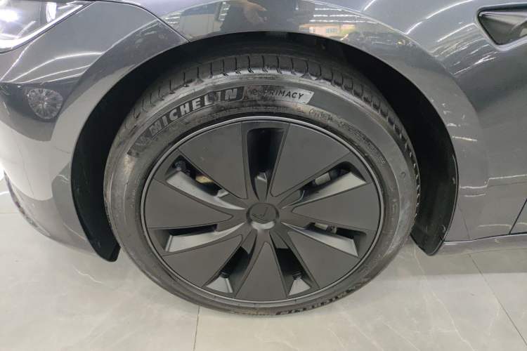 Used Tesla Model 3 2023 Rear-Wheel-Drive Version Left Front Wheel Hub