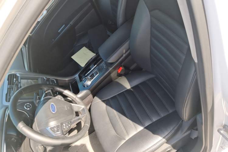 Used Ford Mondeo New Energy 2018 2.0 PHEV Smart-Controlled Fashion Edition China VI Standard Left Front Seat