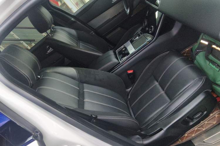 Used Land Rover Range Velar 2018 P380 R-DYNAMIC SE Right Front Seat