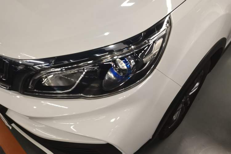 Used Geely Auto Vision X3 2020 1.5L CVT Luxury Model Left Front Headlight