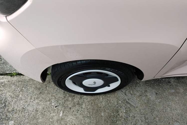 Used Wuling Hongguang MINIEV 2021 Macaron Fashion Model Lithium Iron Phosphate
