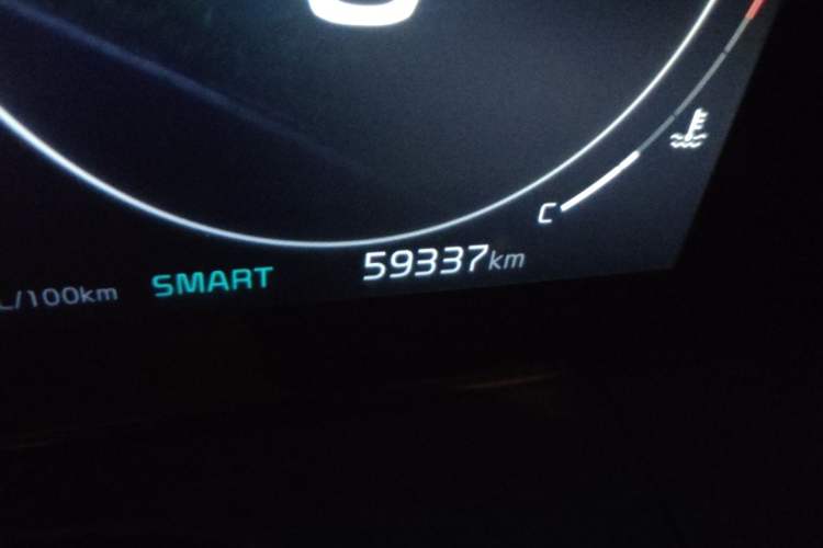 Used Kia K5 2020 380T GT-Line Flagship Edition Odometer Close Up