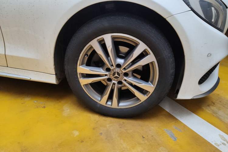 Used Mercedes-Benz C-Class 2017 Facelift C 200 L Sport Edition