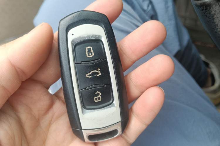 Used Geely Auto Emgrand 2017 Sedan Million Edition 1.5L CVT Luxury Model
