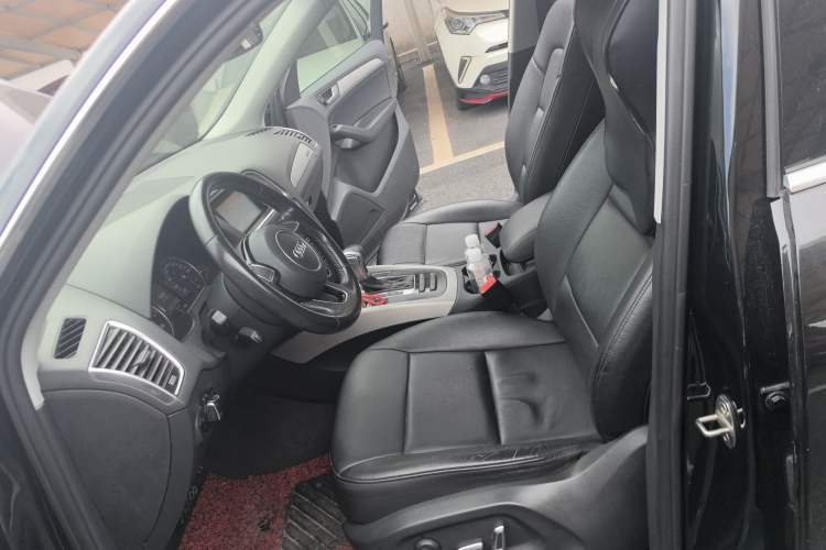 Used Audi Q5 2016 40 TFSI Trendy Edition Left Front Seat