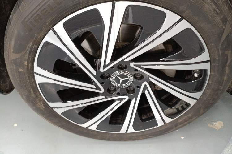 Used Mercedes-Benz E-Class 2025 E 300 L Luxury Model
