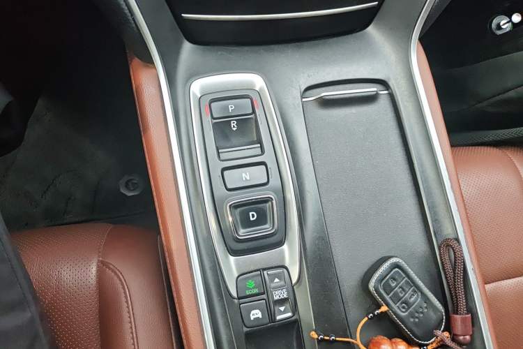 Used Honda Inspire 2019 Rui·Hybrid 2.0L Jingyue Edition China VI Emission Standard Gear Lever