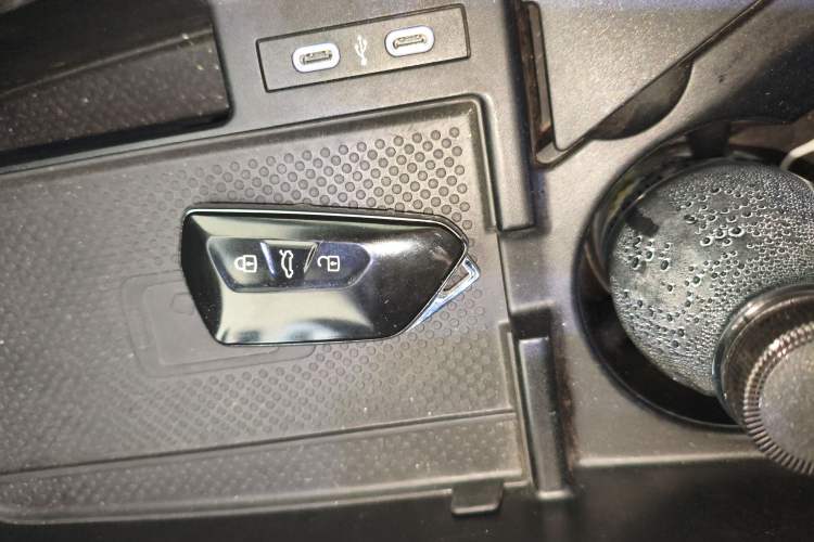 Used Volkswagen ID.6 X 2023 Ultra-Intelligent Long-Range Version