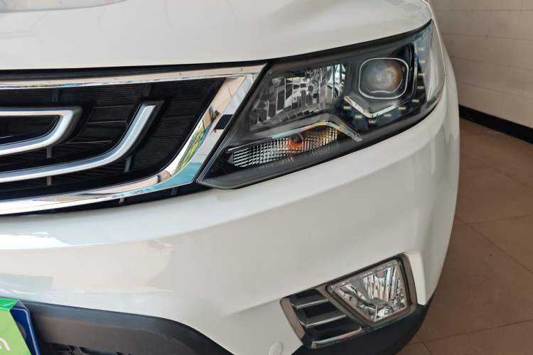 Used Geely Auto Vision X6 2016 1.8L Manual Luxury Model