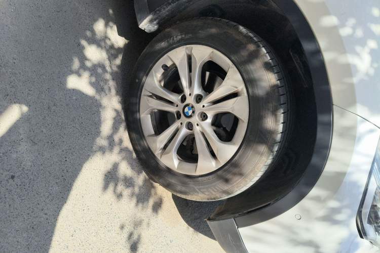 Used BMW X1 2016 sDrive18Li Premium Edition Right Front Wheel Hub