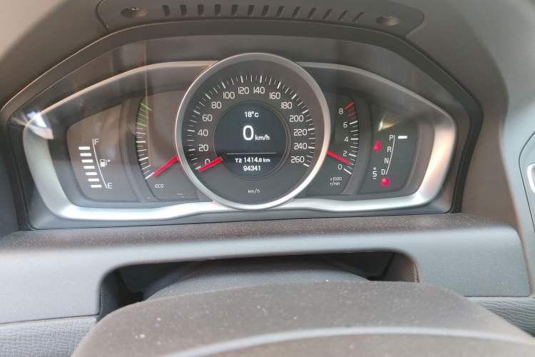 Used Volvo XC60 2015 T5 Smart Upgrade Model