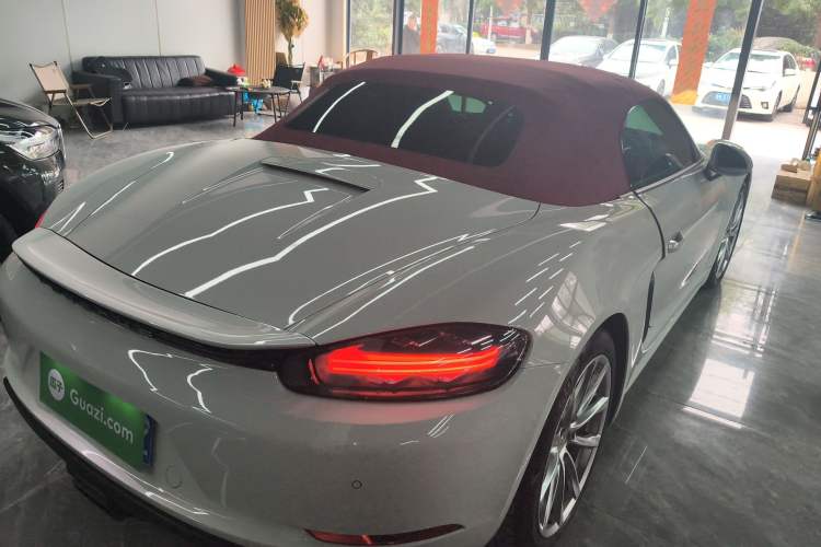 Used Porsche 718 2018 Boxster 2.0T
