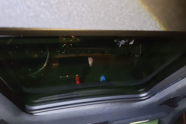 Used Lincoln Aviator 2021 3.0T V6 All-Wheel-Drive Executive Edition Headliner