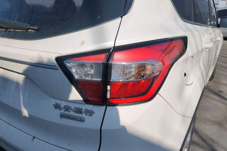 Used Ford Kuga 2017 EcoBoost 180 Two-Wheel-Drive Tiger Leap Model