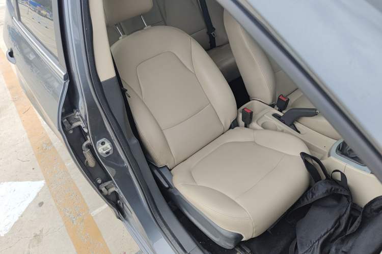 Used JAC J6 A30 2013 1.5L Manual Luxury Model China IV Standard